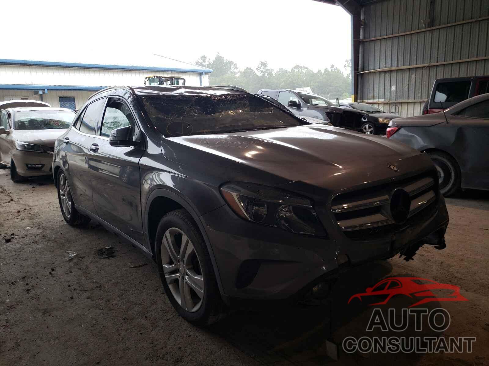 MERCEDES-BENZ GLA-CLASS 2016 - WDCTG4EB4GJ209606