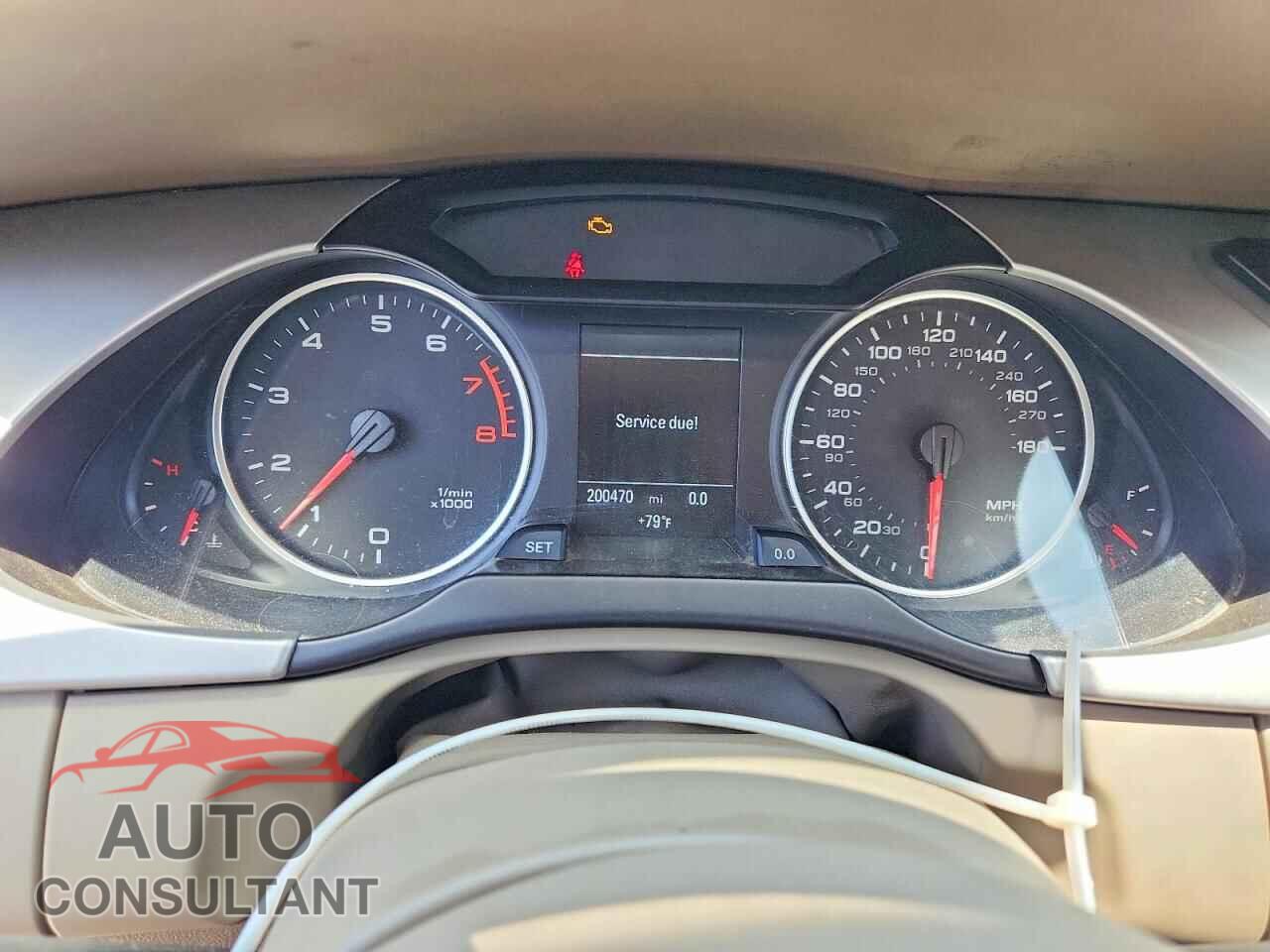 AUDI A4 2011 - WAUMFAFL3BN044682