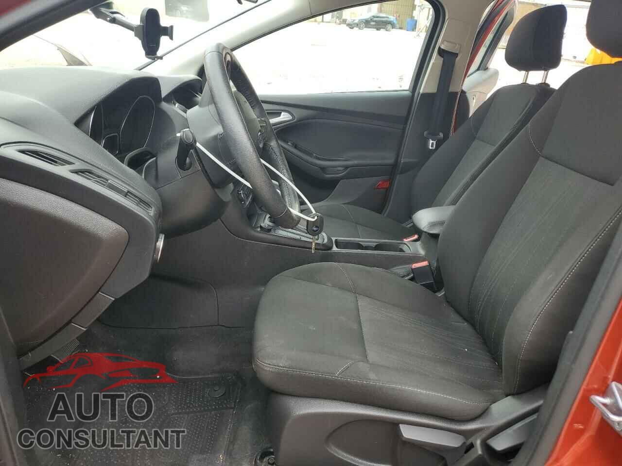 FORD FOCUS 2018 - 1FADP3K29JL281881