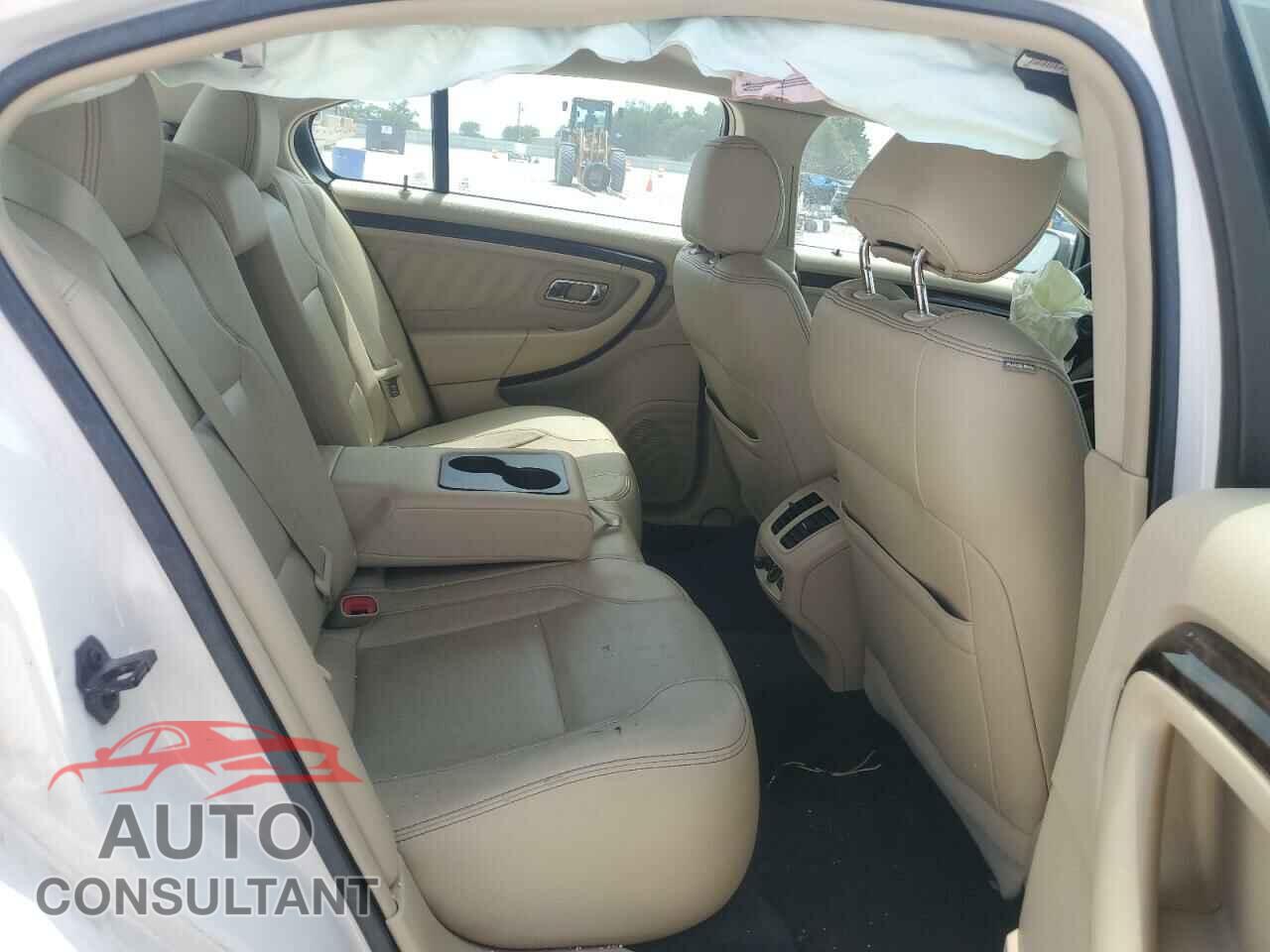 FORD TAURUS 2015 - 1FAHP2F87FG177660