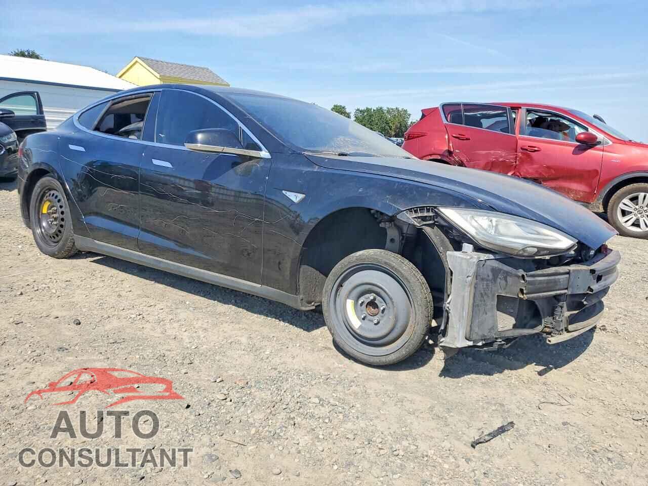 TESLA MODEL S 2013 - 5YJSA1DN2DFP05746