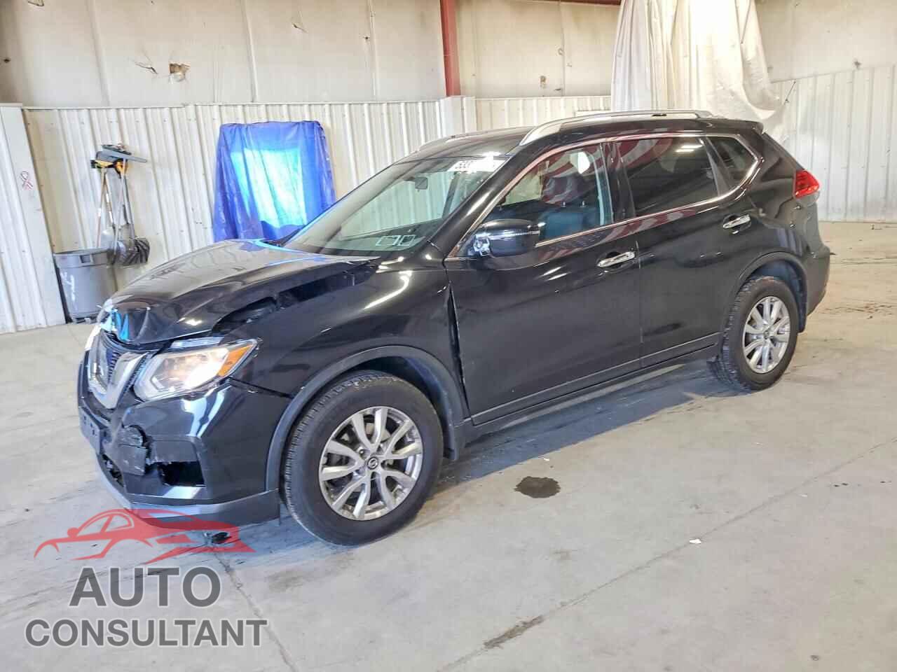 NISSAN ROGUE 2017 - KNMAT2MV1HP572095