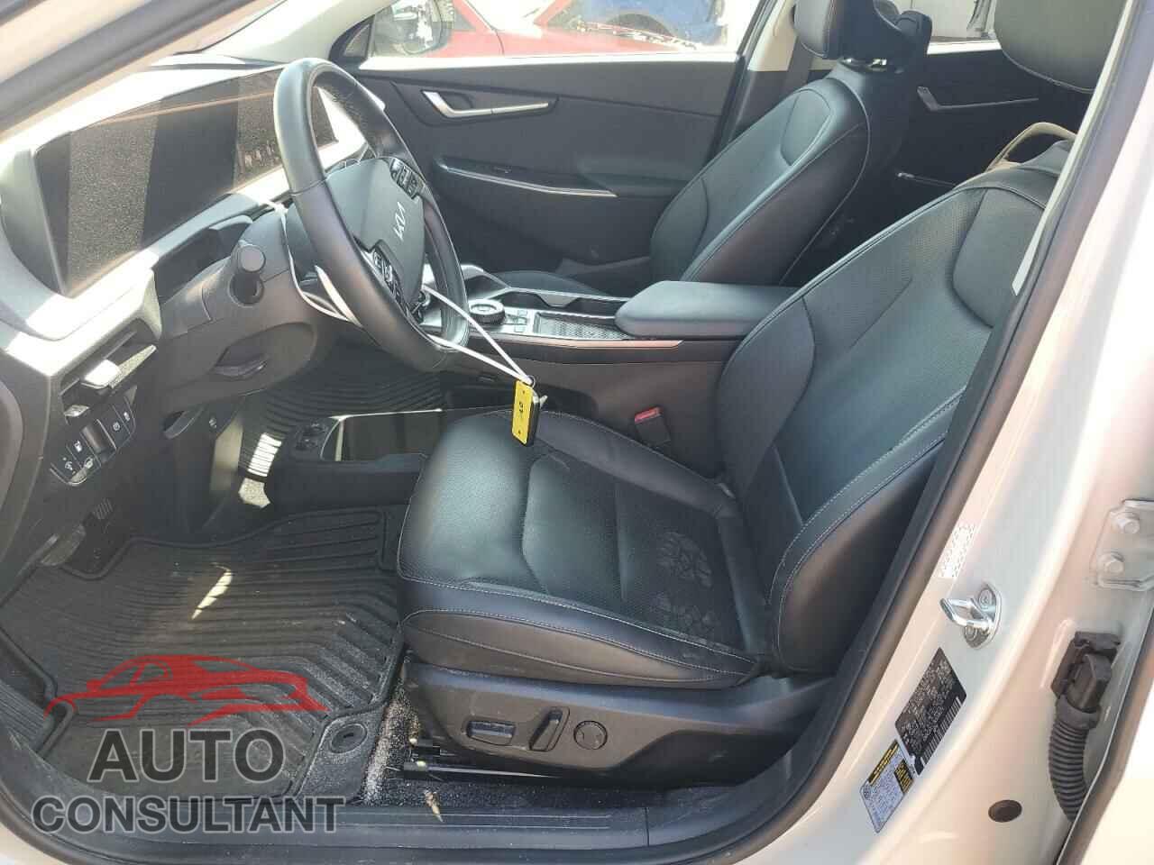 KIA EV6 LIGHT 2022 - KNDC3DLC7N5036151