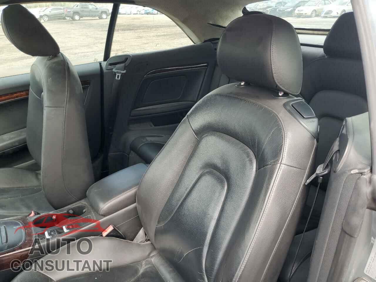 AUDI A5 2010 - WAULFAFH8AN007536