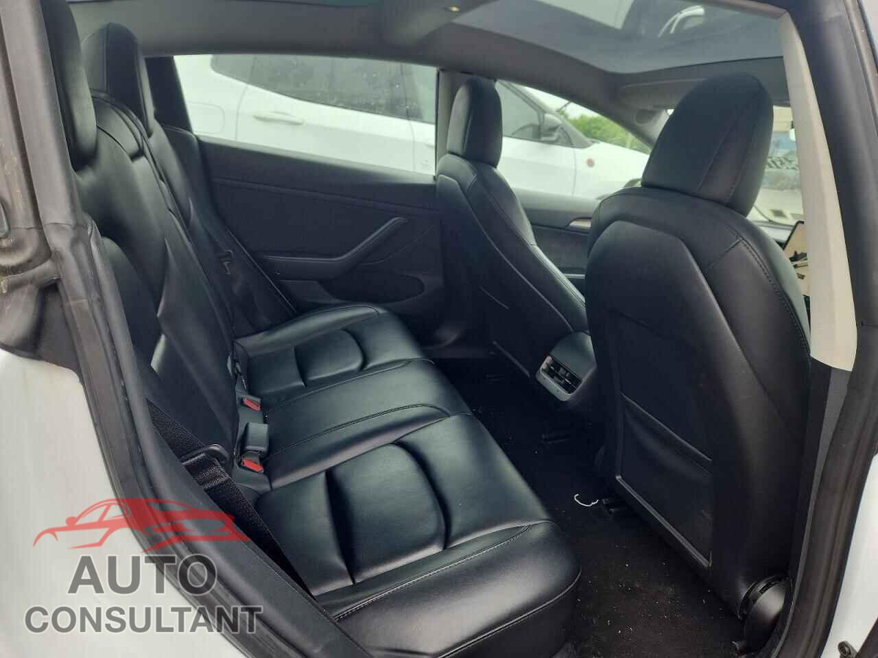 TESLA MODEL 3 2022 - 5YJ3E1EA5NF369127