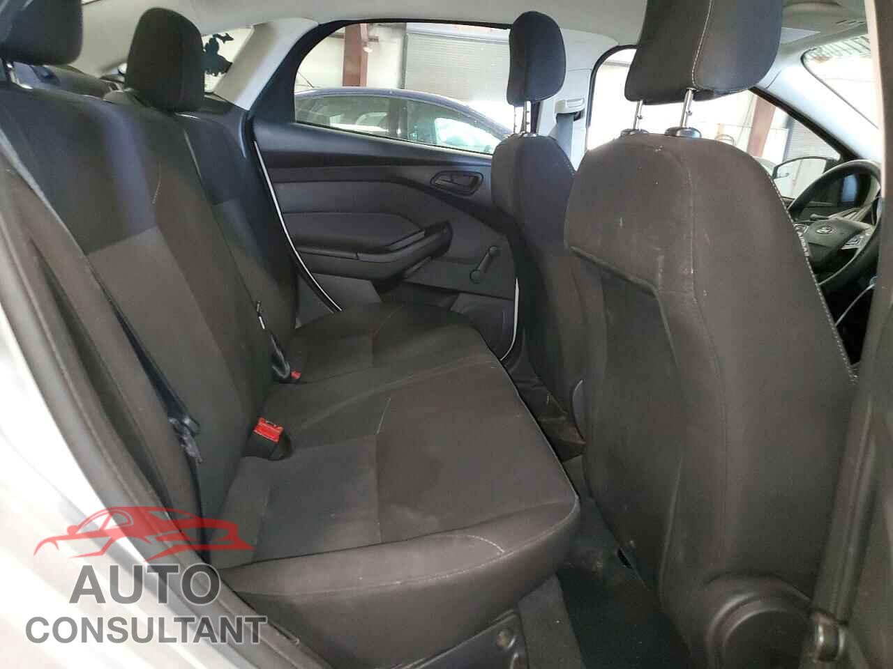 FORD FOCUS 2016 - 1FADP3E23GL397470