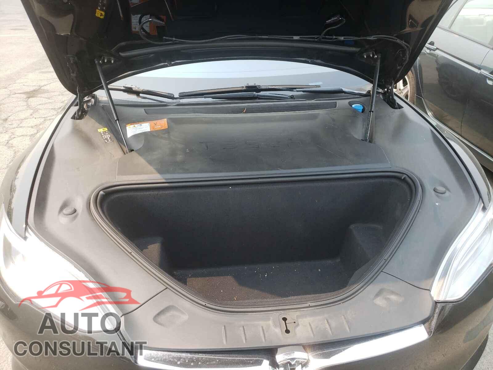 TESLA MODEL S 2018 - 5YJSA1E47JF237255