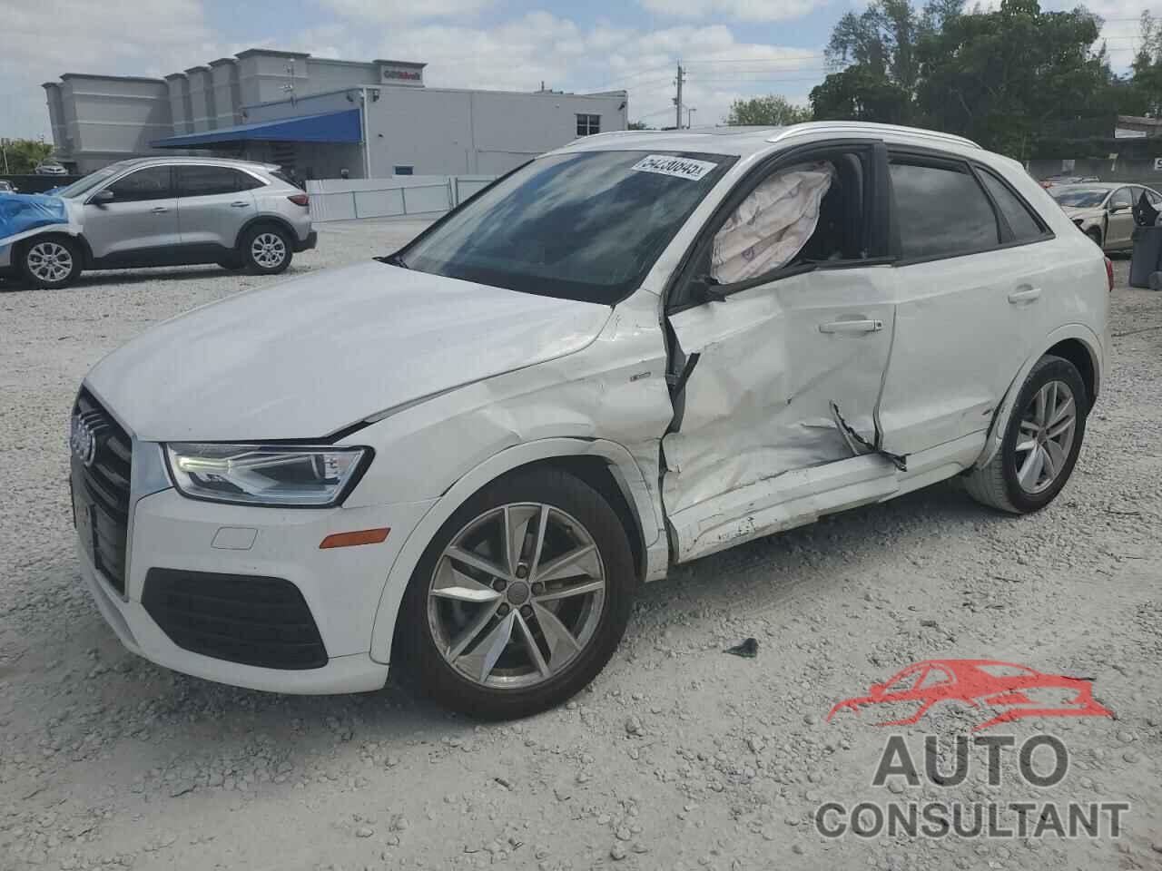 AUDI Q3 2018 - WA1ECCFS7JR033074