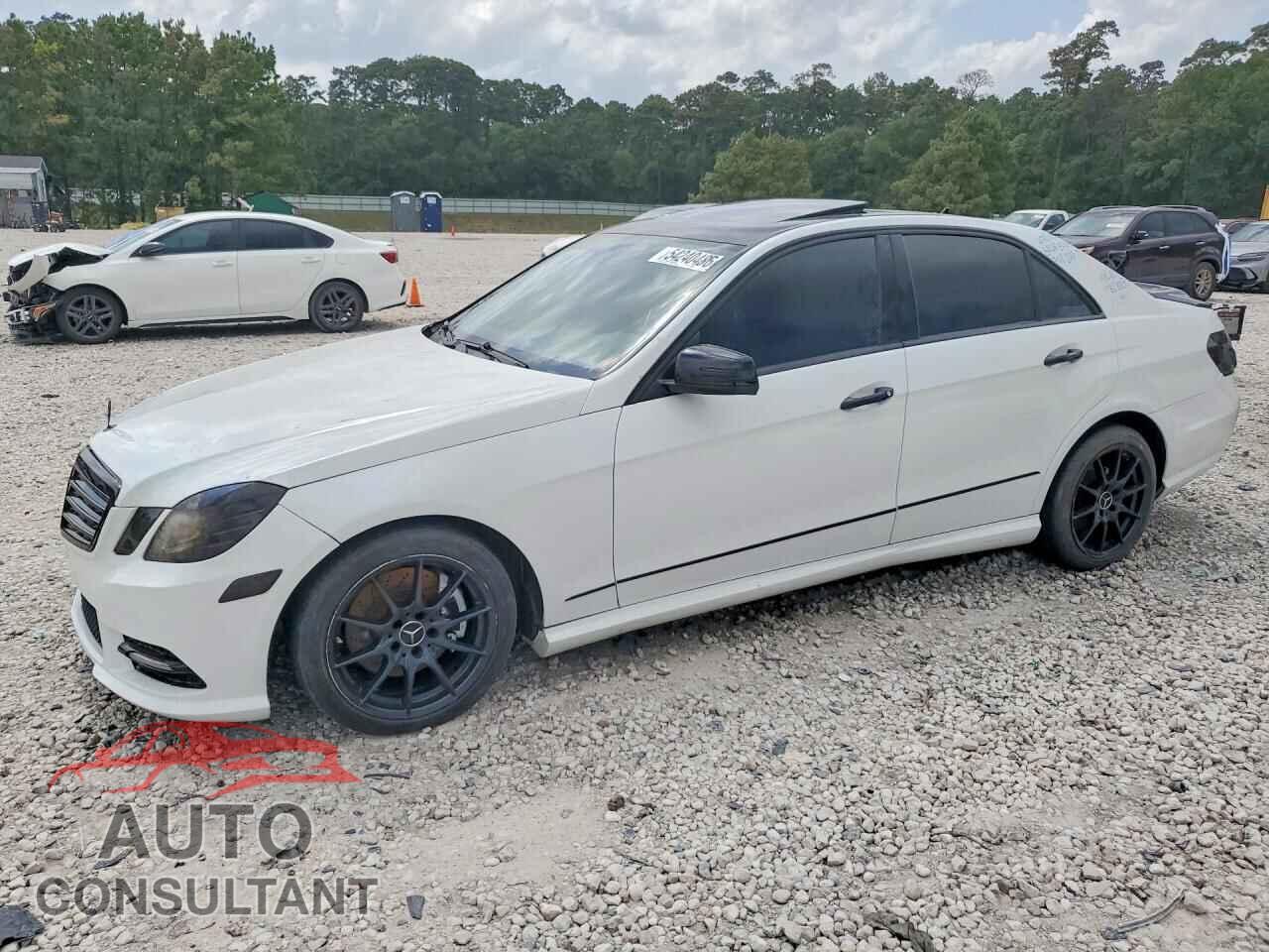 MERCEDES-BENZ E-CLASS 2010 - WDDHF5GB1AA068492