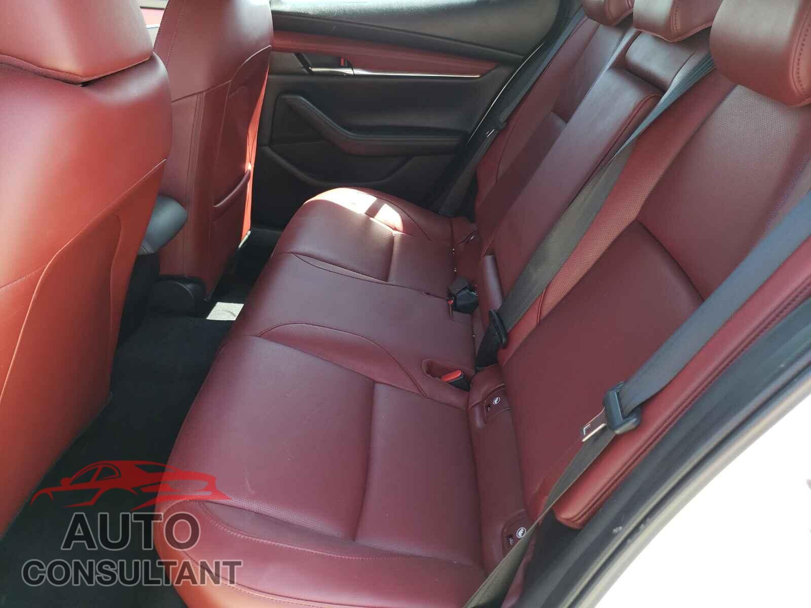 MAZDA 3 2021 - JM1BPBML8M1302317