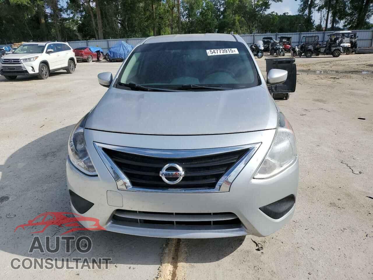 NISSAN VERSA 2017 - 3N1CN7AP3HL814938
