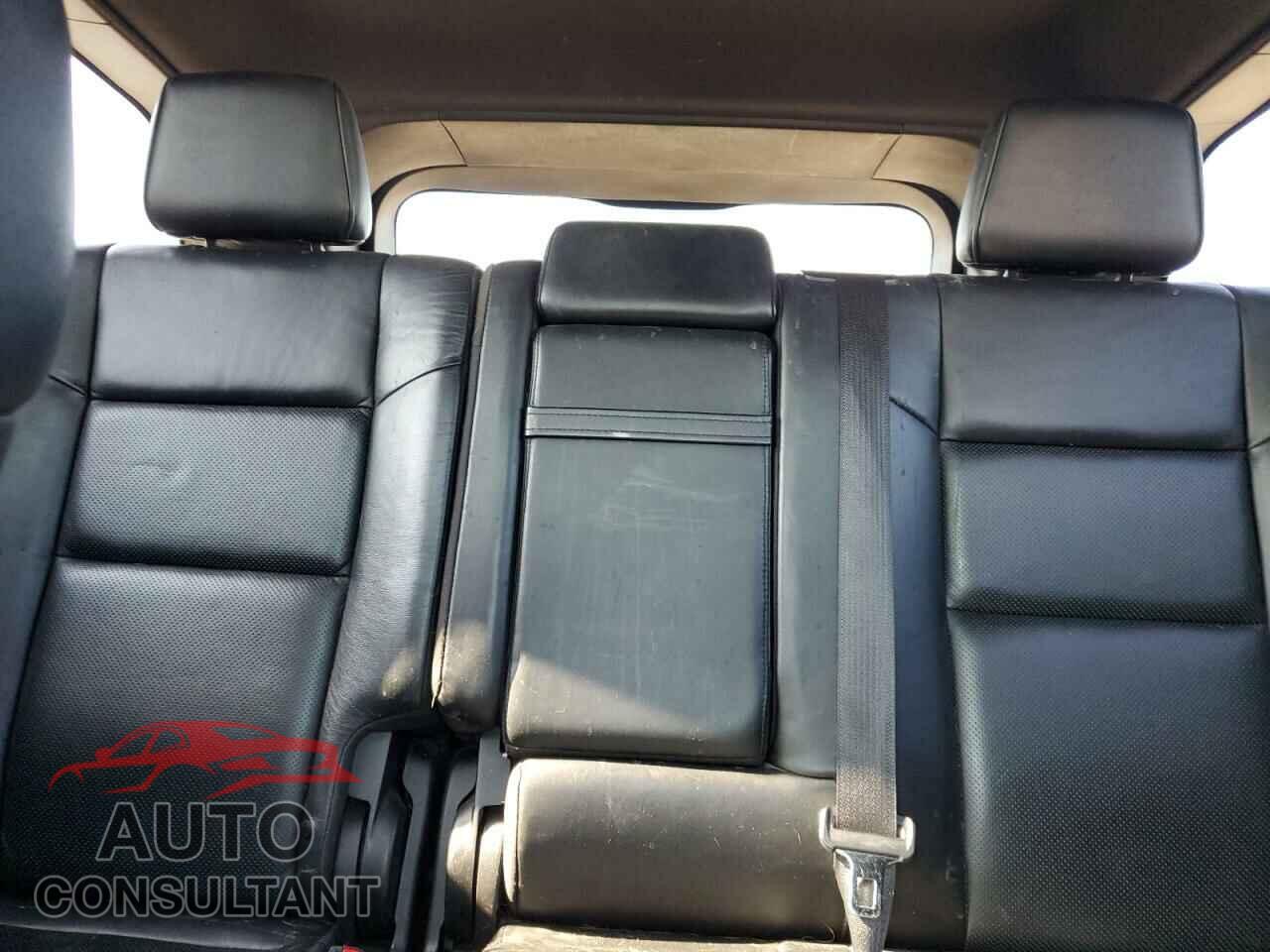 JEEP GRAND CHER 2015 - 1C4RJFCG2FC877063