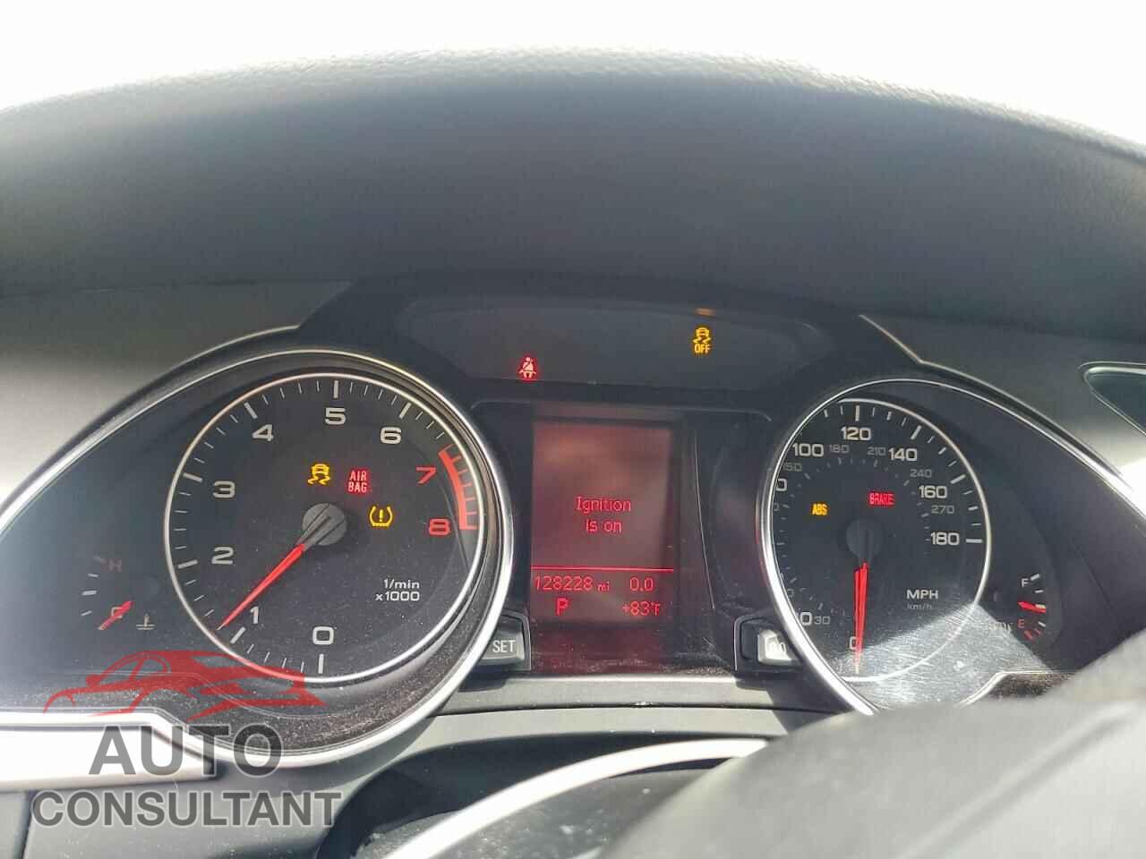 AUDI A5 2010 - WAULFAFH8AN026071