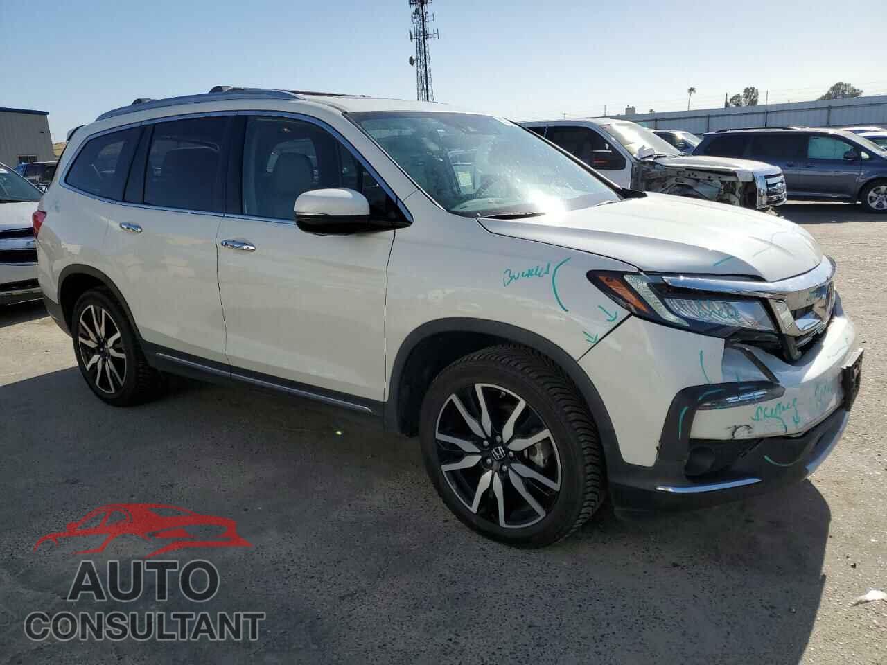 HONDA PILOT 2019 - 5FNYF6H07KB005192