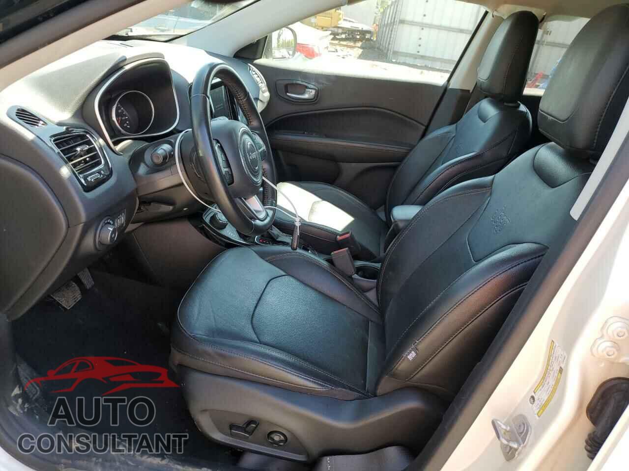 JEEP COMPASS 2020 - 3C4NJDCB2LT244537