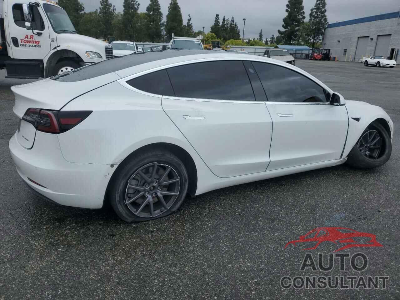 TESLA MODEL 3 2019 - 5YJ3E1EB8KF511152