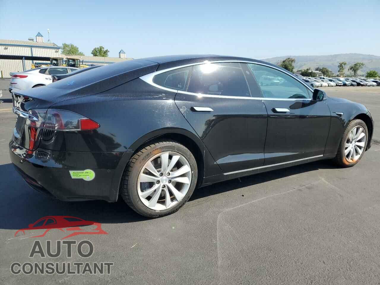 TESLA MODEL S 2017 - 5YJSA1E15HF212127