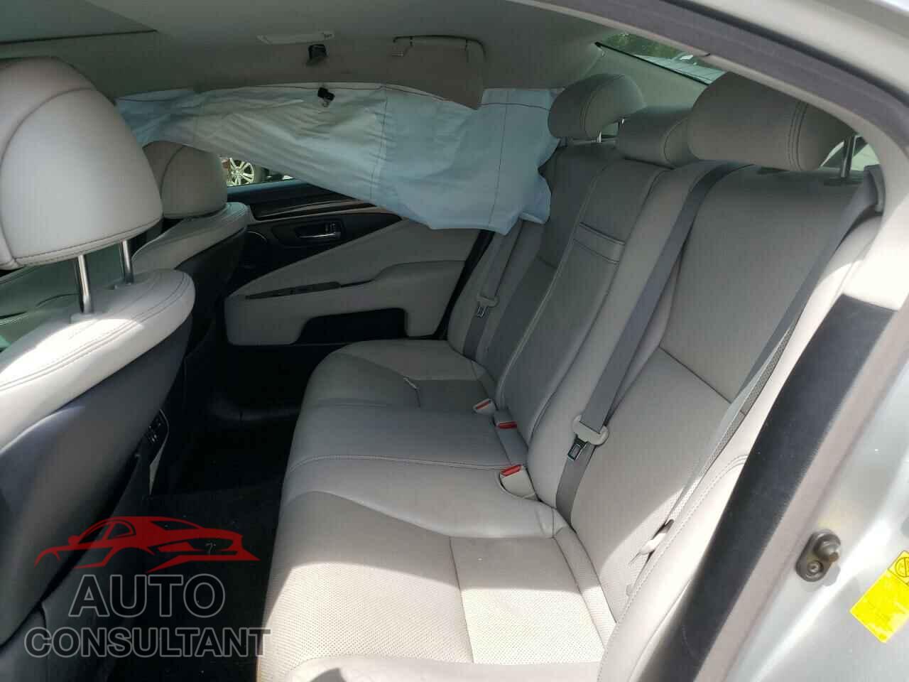 LEXUS LS460 2013 - JTHBL5EF3D5123986
