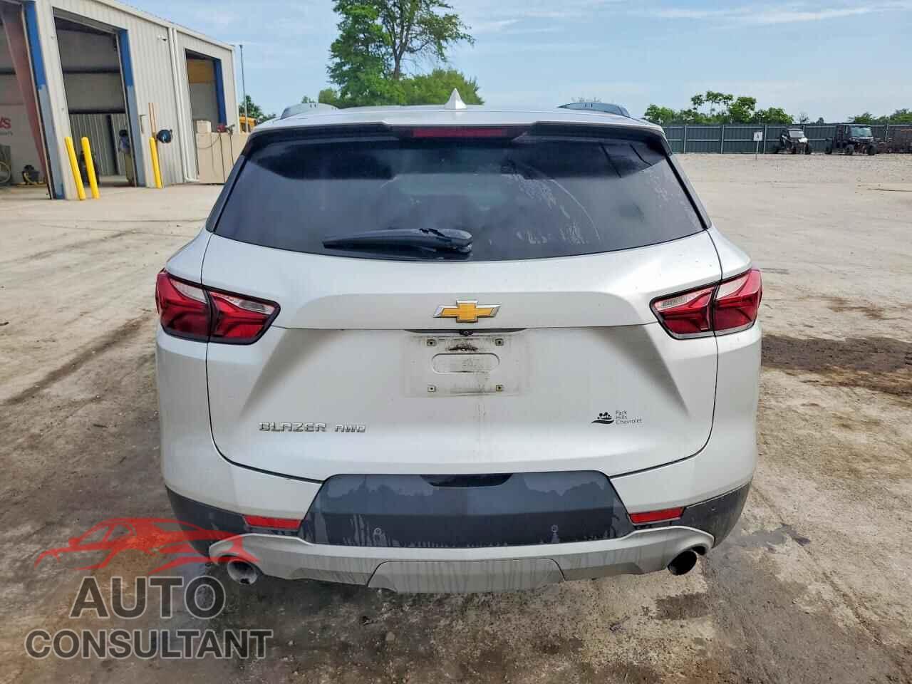 CHEVROLET BLAZER 2020 - 3GNKBHRS8LS591415