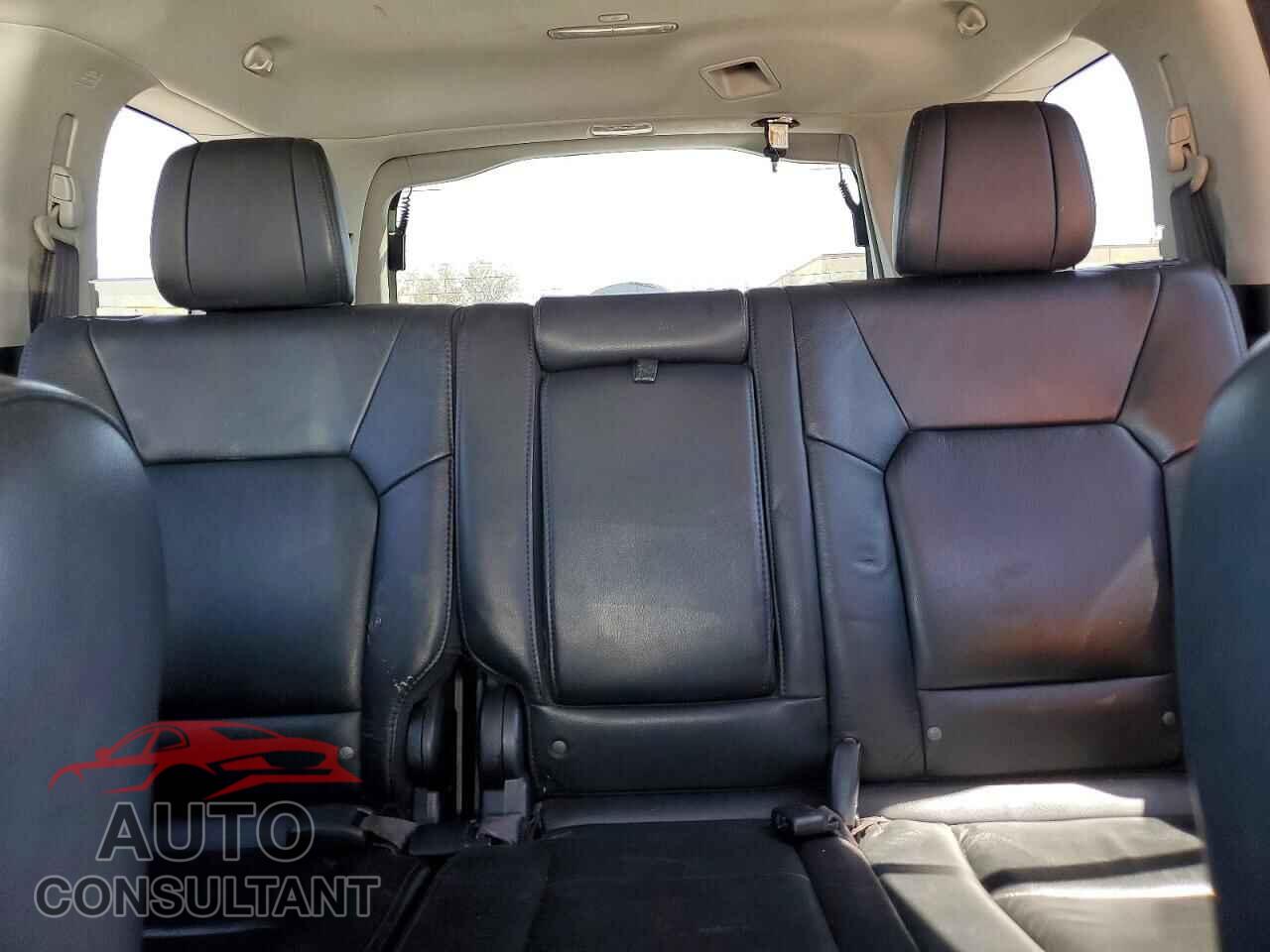 HONDA PILOT 2015 - 5FNYF4H55FB042599