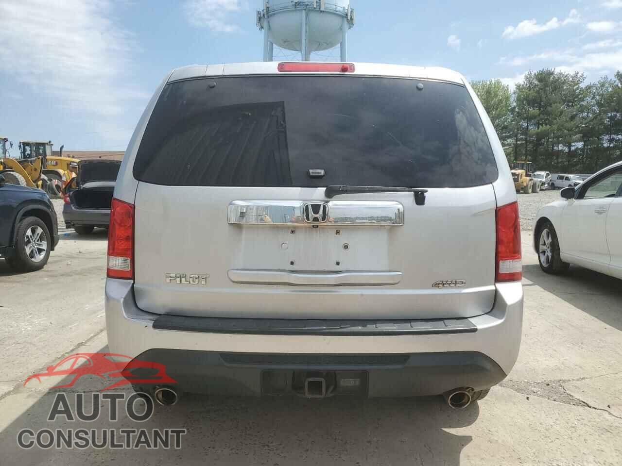 HONDA PILOT 2012 - 5FNYF4H55CB032411
