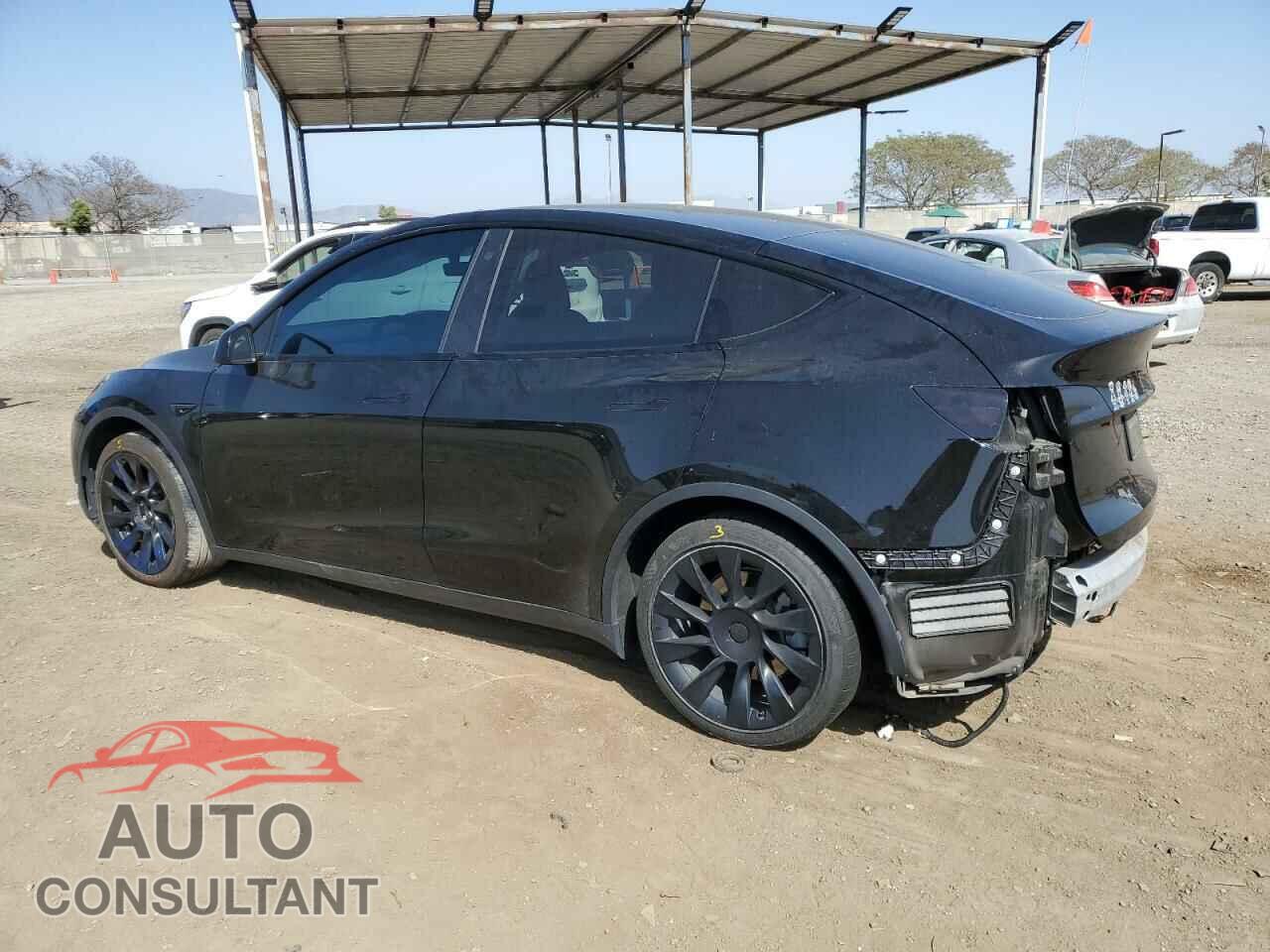 TESLA MODEL Y 2021 - 5YJYGAEE4MF159149