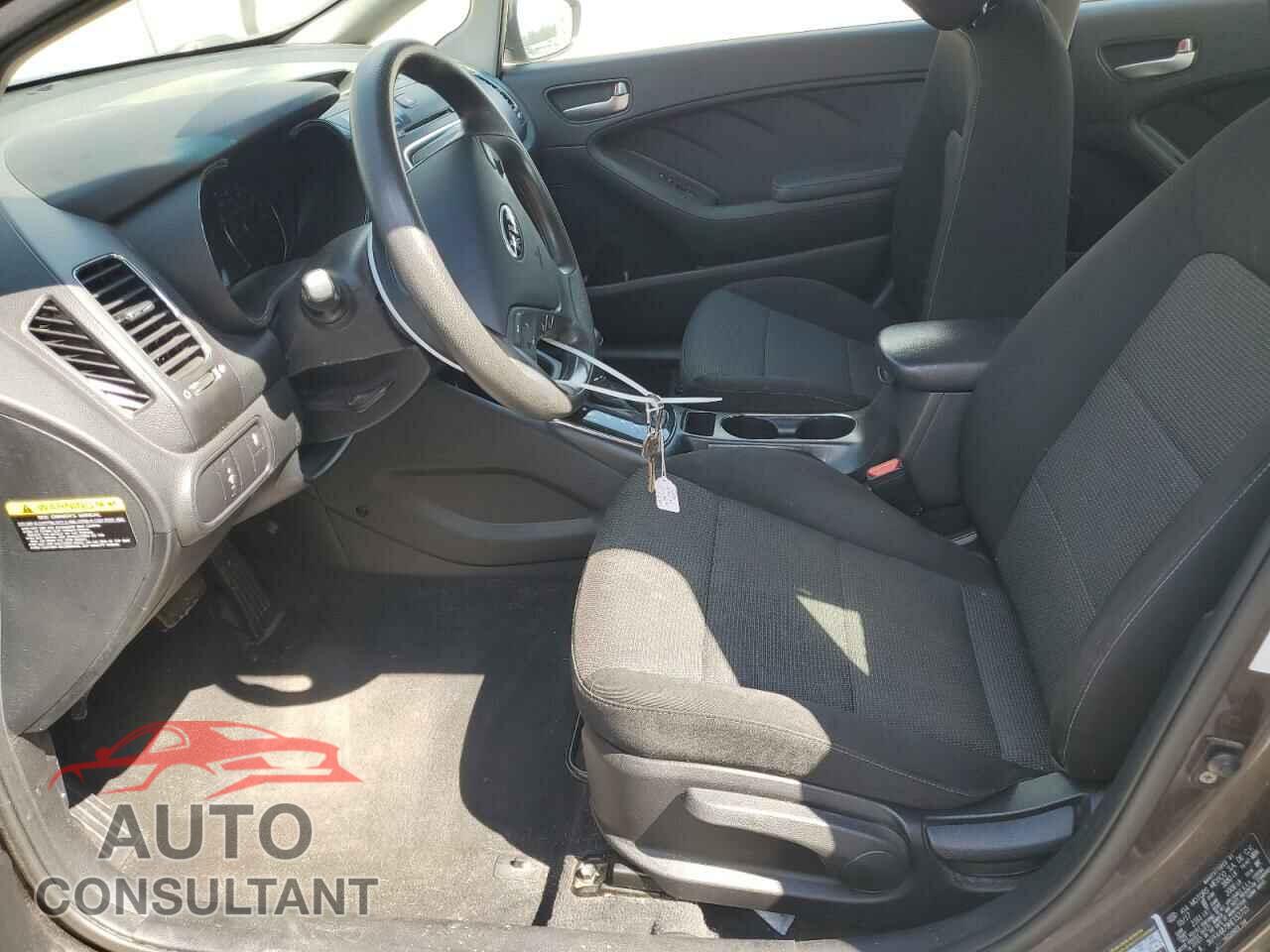 KIA FORTE 2017 - 3KPFK4A79HE152725