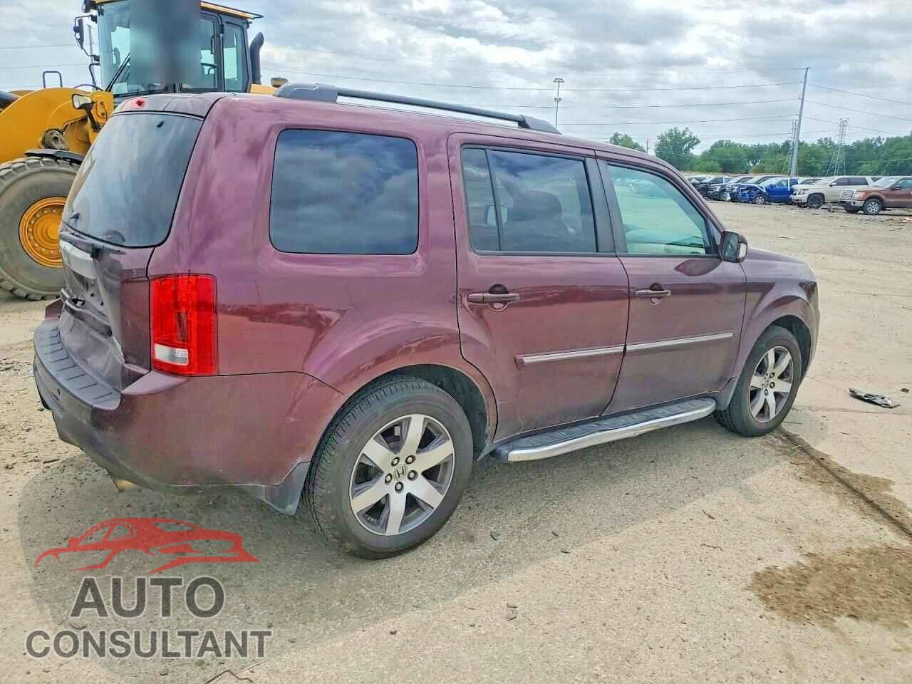 HONDA PILOT 2013 - 5FNYF4H92DB068156