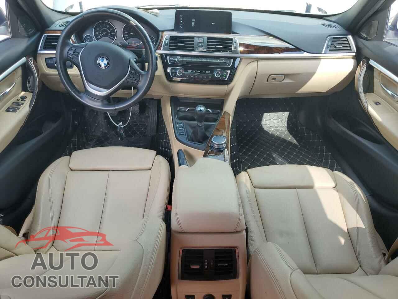 BMW 3 SERIES 2017 - WBA8B7C56HK806502
