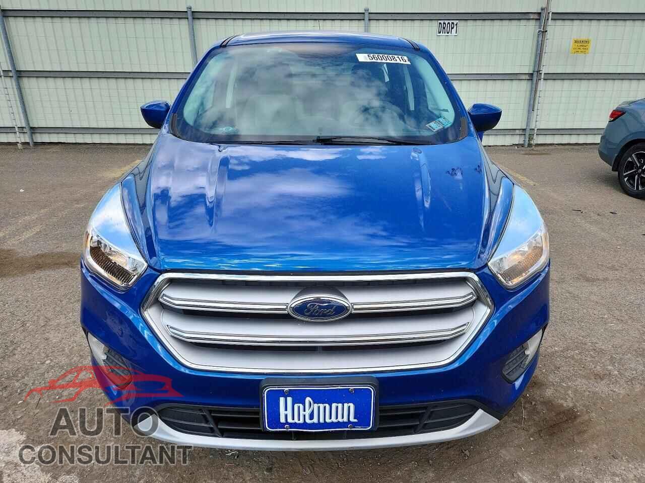 FORD ESCAPE 2017 - 1FMCU0GD0HUE83421