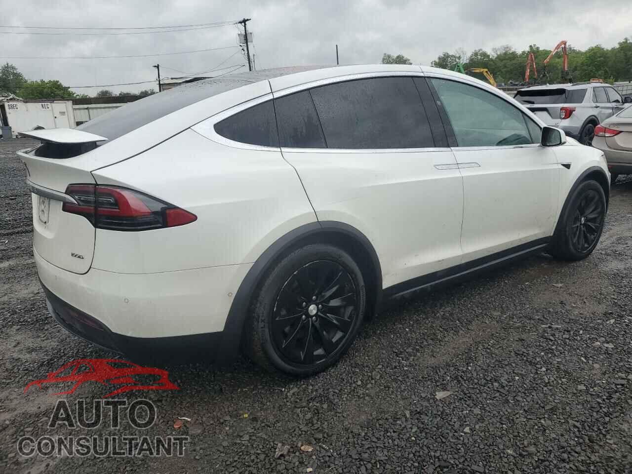 TESLA MODEL X 2017 - 5YJXCAE29HF045697