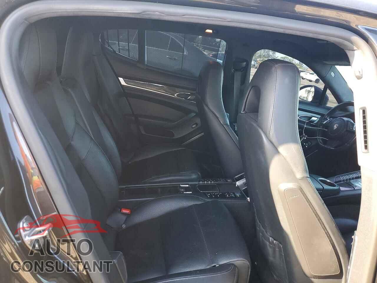 PORSCHE PANAMERA 2012 - WP0AC2A75CL091028