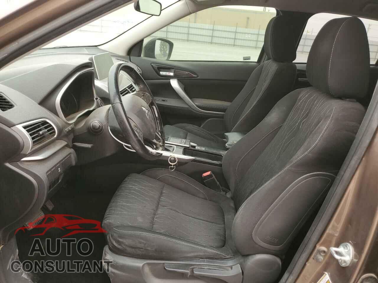 MITSUBISHI ECLIPSE 2018 - JA4AT5AAXJZ047950