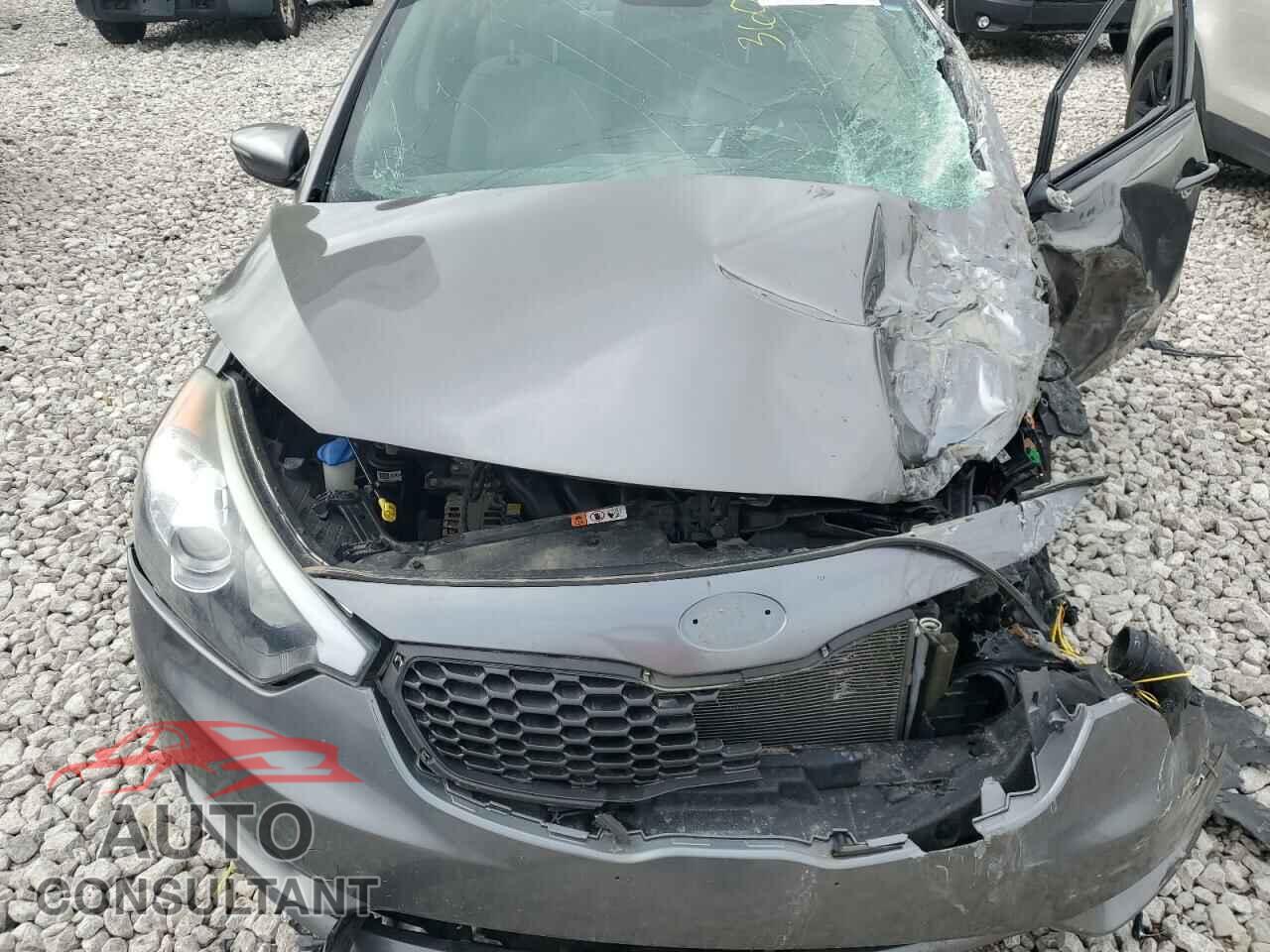 KIA FORTE 2016 - KNAFX4A65G5454433