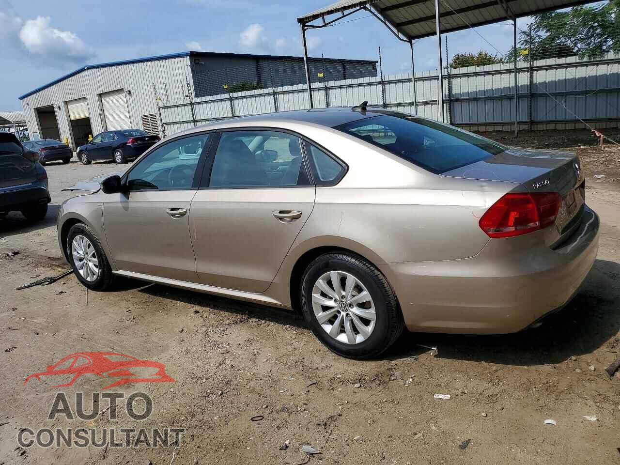 VOLKSWAGEN PASSAT 2015 - 1VWAT7A35FC077741