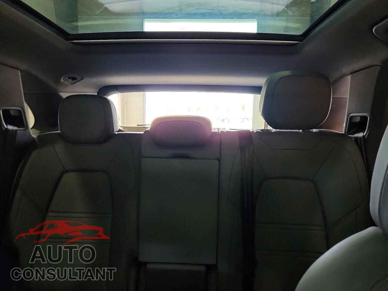 PORSCHE CAYENNE 2023 - WP1AA2AY7PDA05165