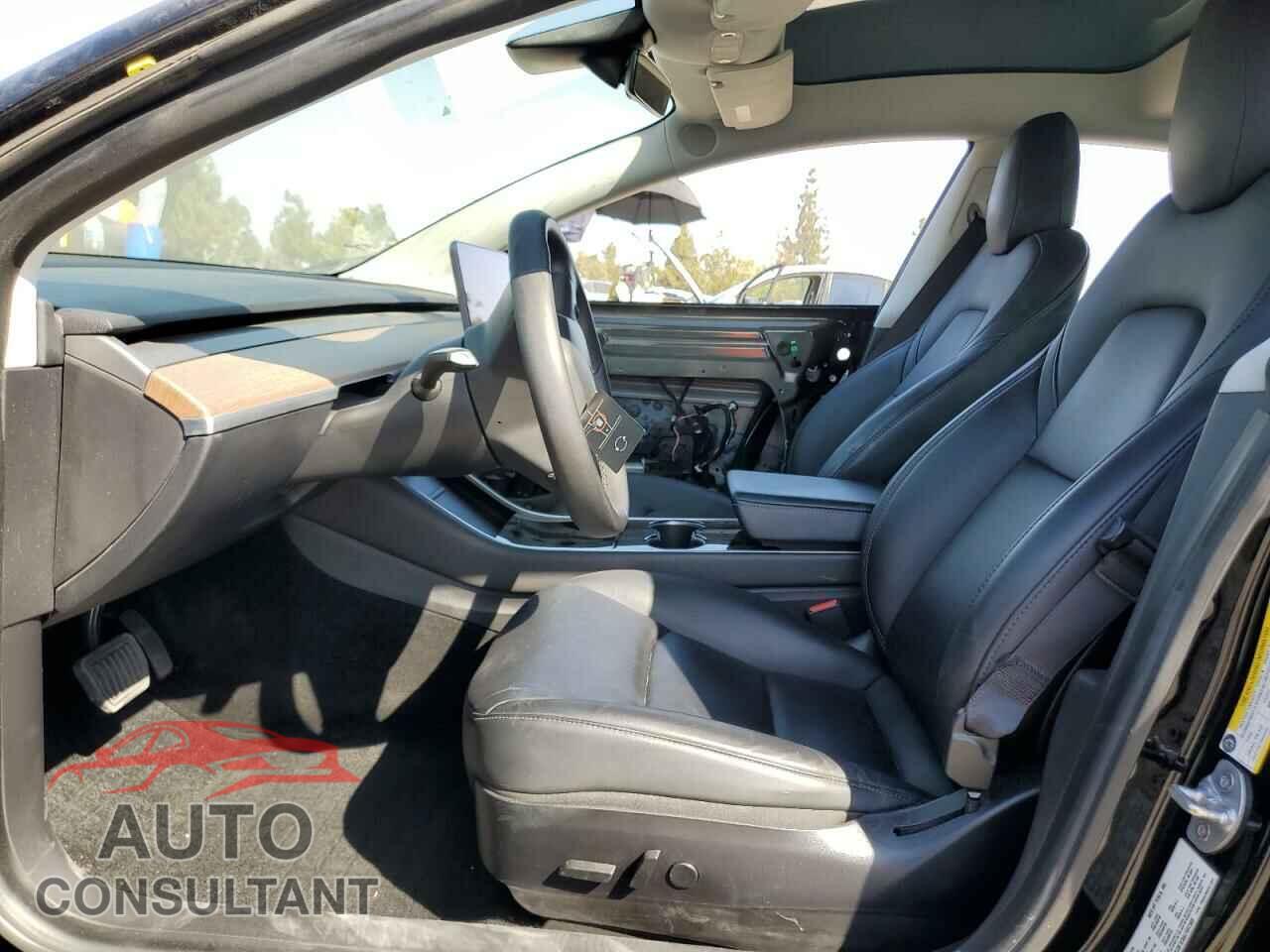 TESLA MODEL 3 2020 - 5YJ3E1EA5LF657369
