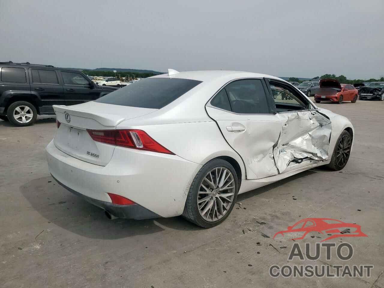 LEXUS IS 2016 - JTHBA1D28G5021651