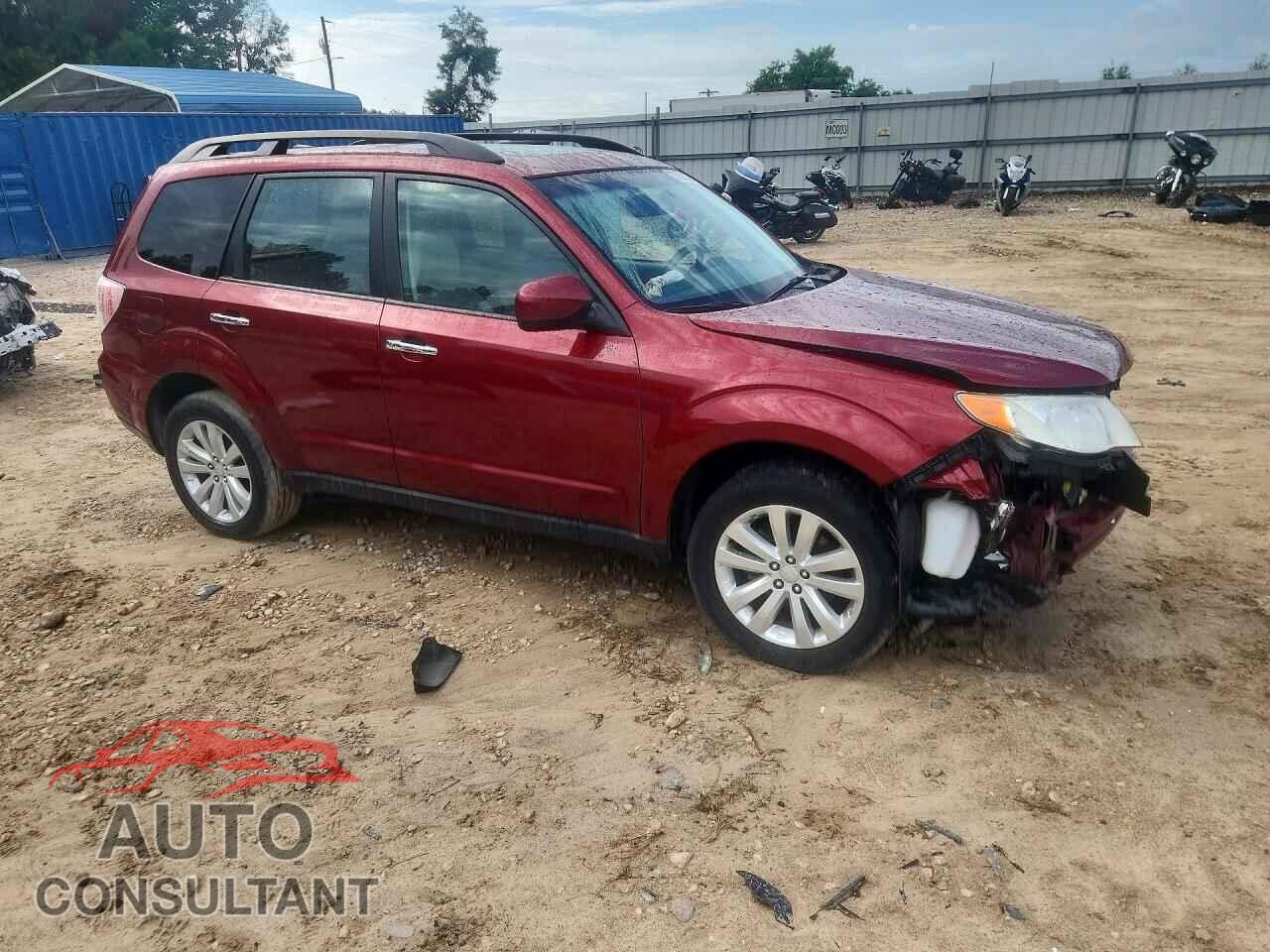 SUBARU FORESTER 2011 - JF2SHBDC0BH713875