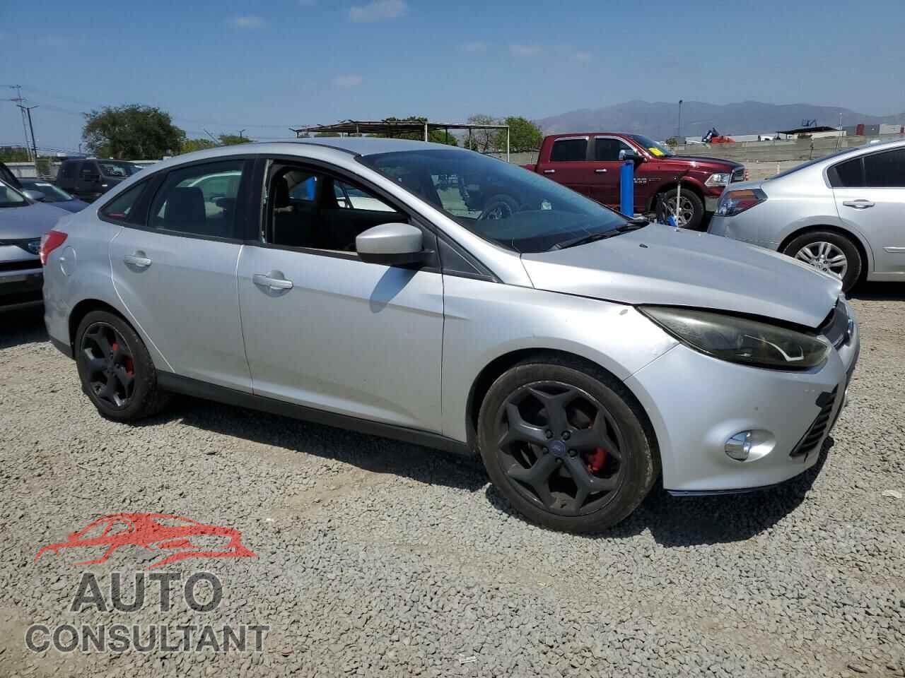FORD FOCUS 2012 - 1FAHP3F2XCL373337