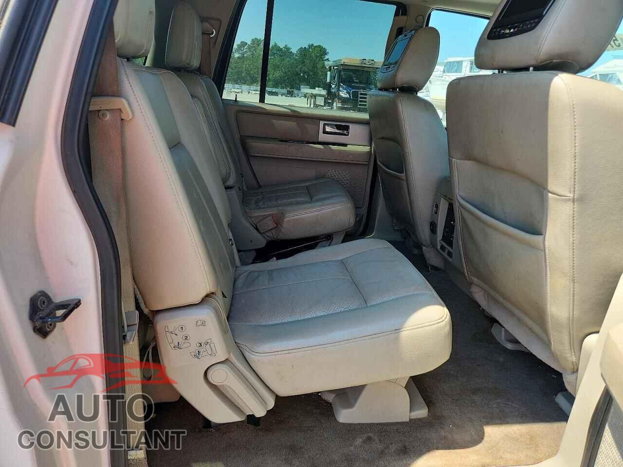 FORD EXPEDITION 2011 - 1FMJK2A57BEF41102