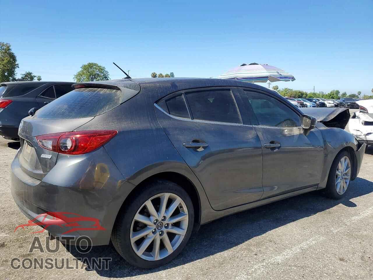 MAZDA 3 2017 - 3MZBN1L74HM119328