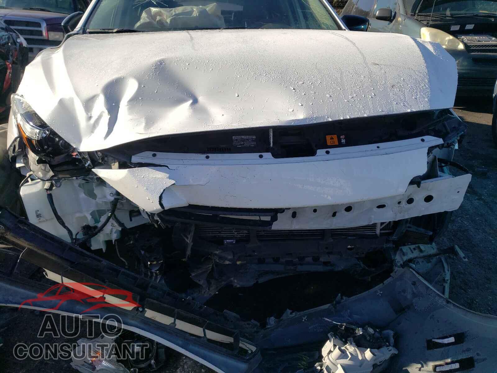 MAZDA 3 2018 - 3MZBN1V30JM212766