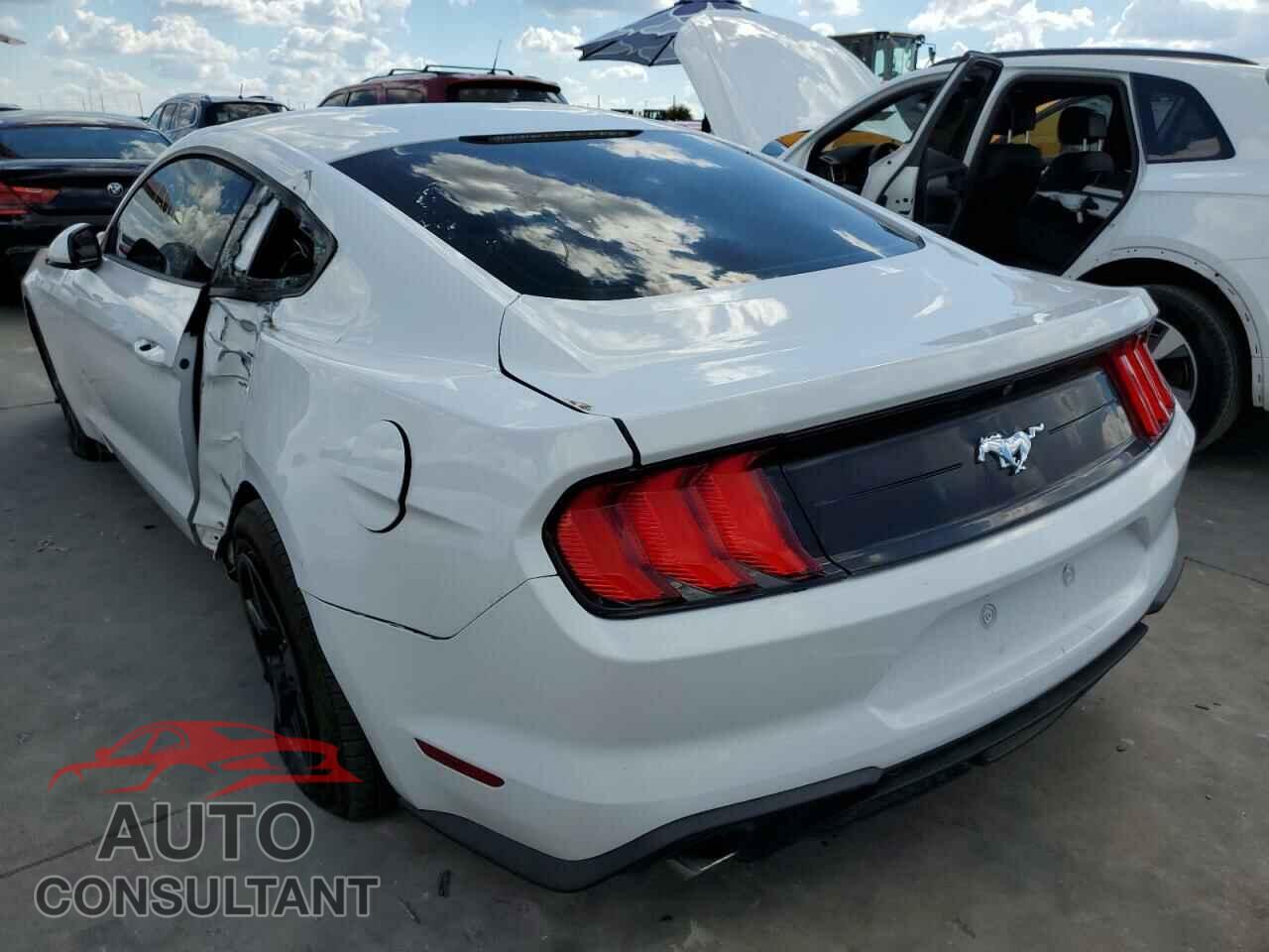 FORD MUSTANG 2018 - 1FA6P8TH6J5113810