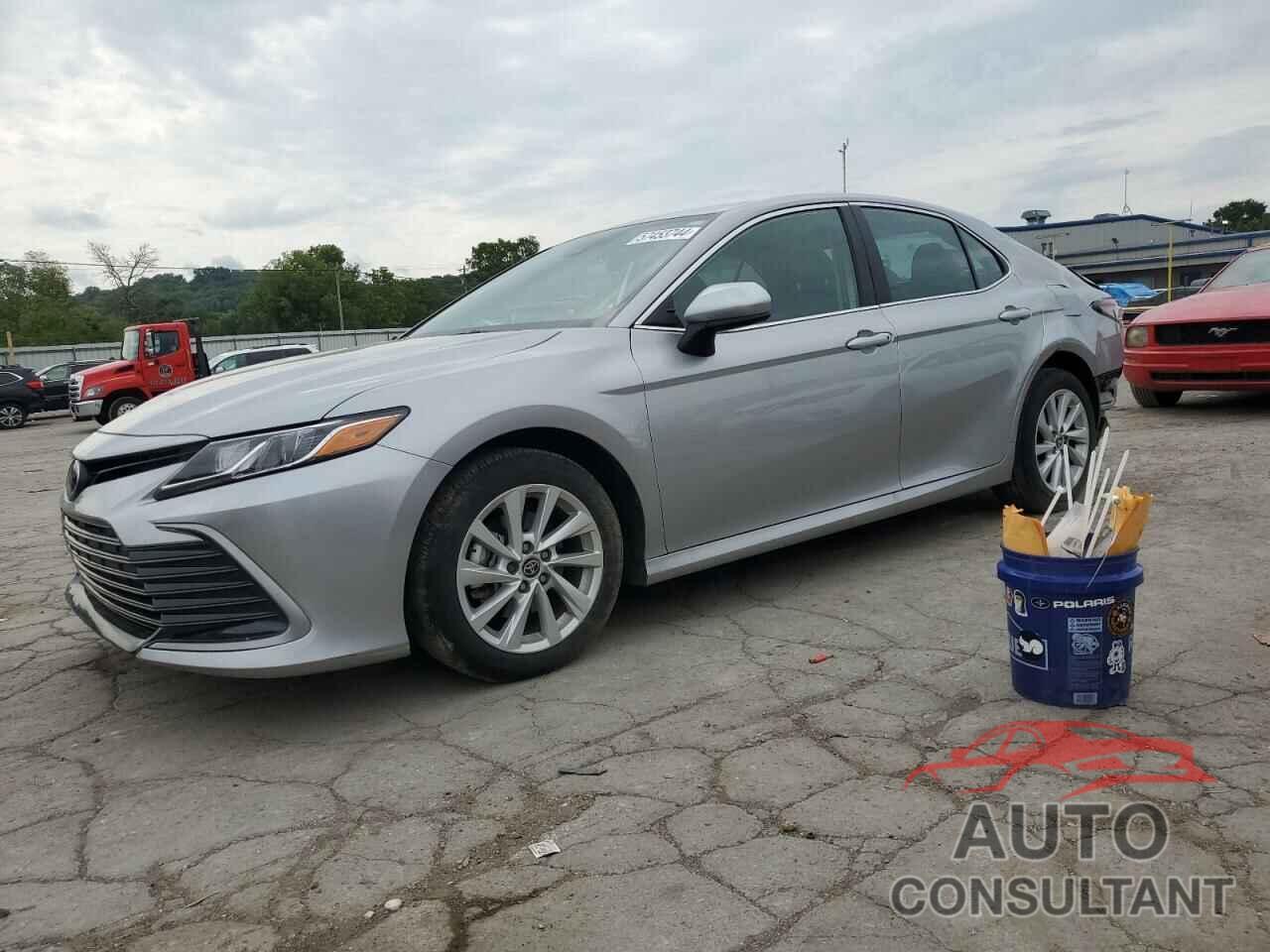 TOYOTA CAMRY 2021 - 4T1C11AK0MU598133