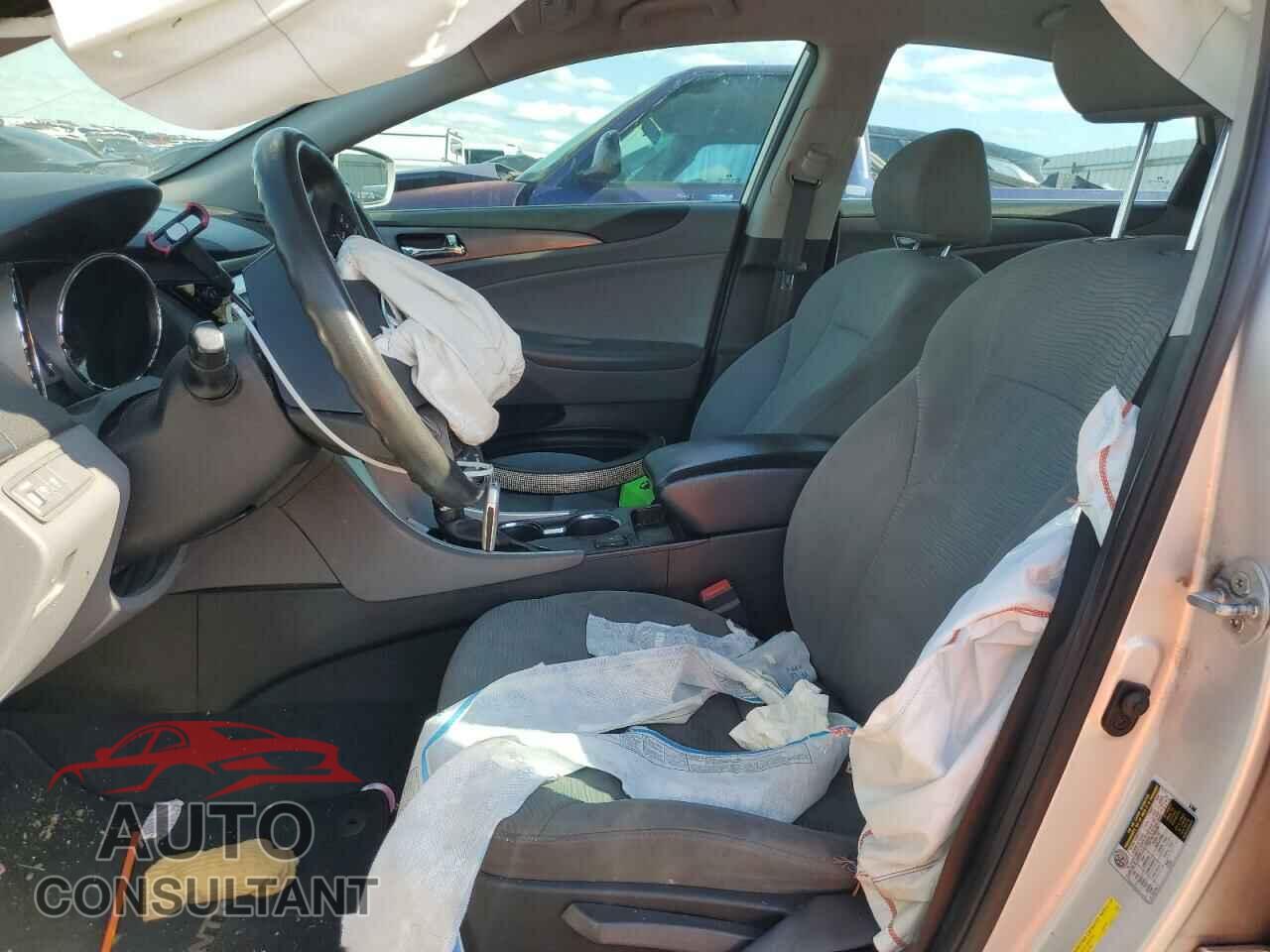 HYUNDAI SONATA 2013 - KMHEC4A48DA078575