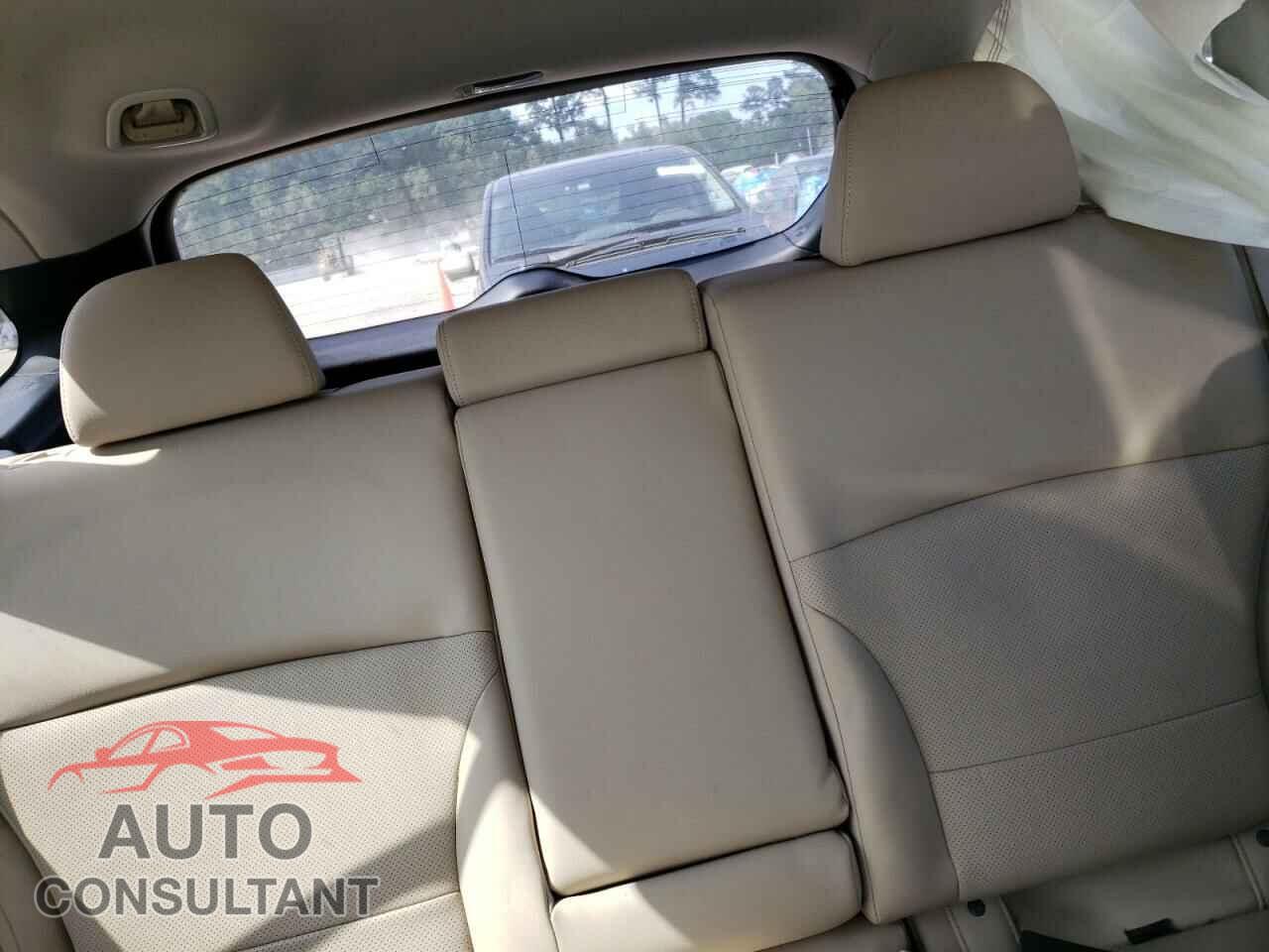SUBARU OUTBACK 2018 - 4S4BSANC0J3380948