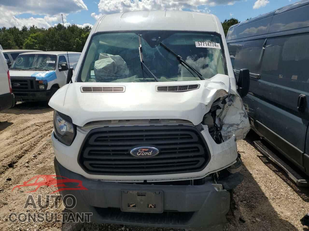 FORD TRANSIT 2017 - 1FTYR2CM4HKA95617