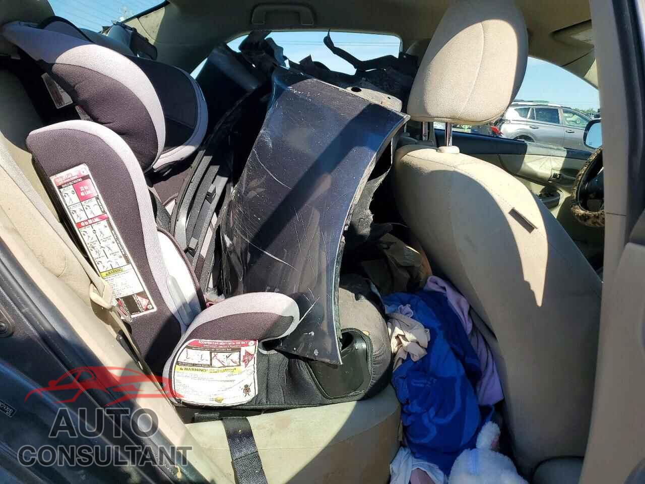 TOYOTA COROLLA 2011 - 2T1BU4EEXBC743010