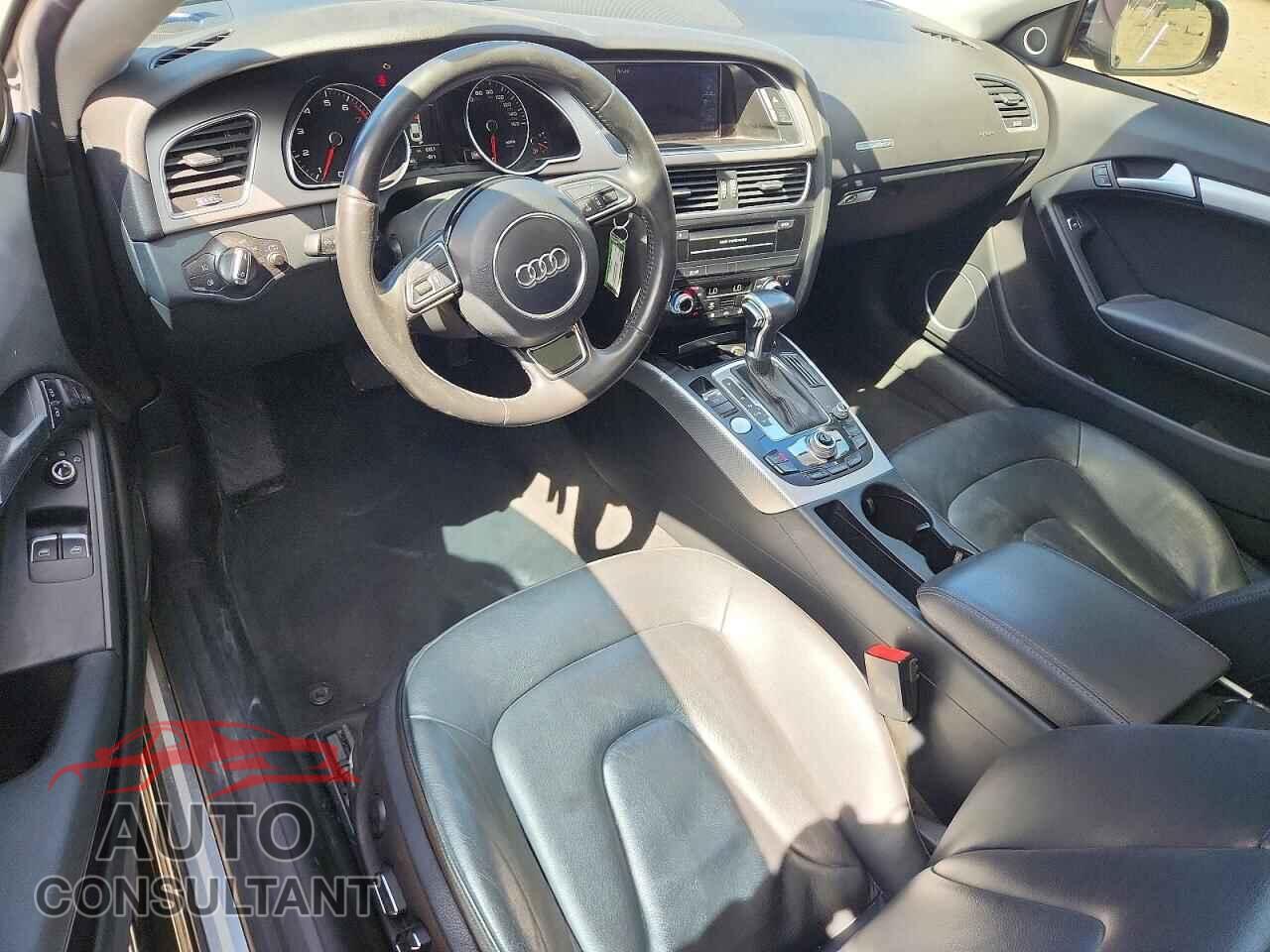 AUDI A5 2013 - WAULFAFR1DA001923
